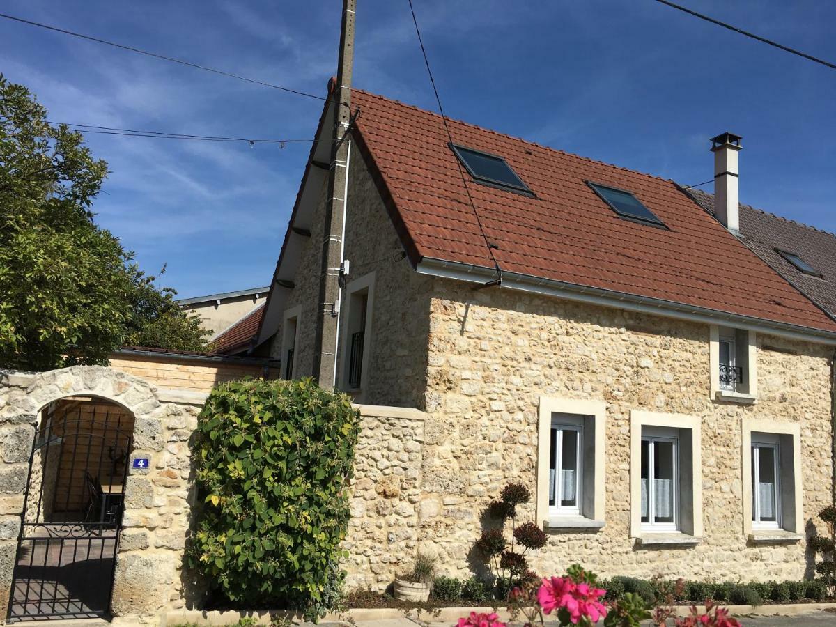 Gite La Nuit Etoilee Chez Champagne Mathelin Mareuil-le-Port المظهر الخارجي الصورة